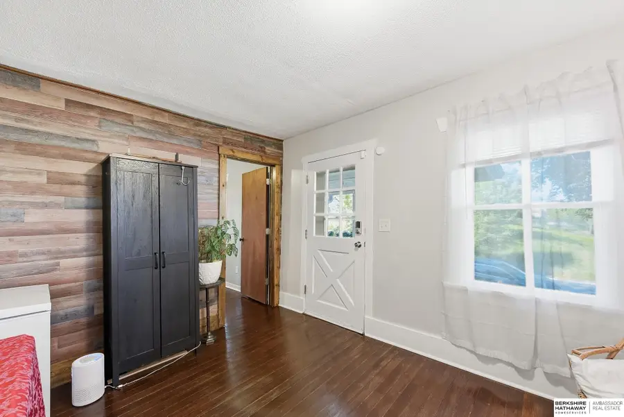 4101 Ohio Street, Omaha, NE 68111 - #2