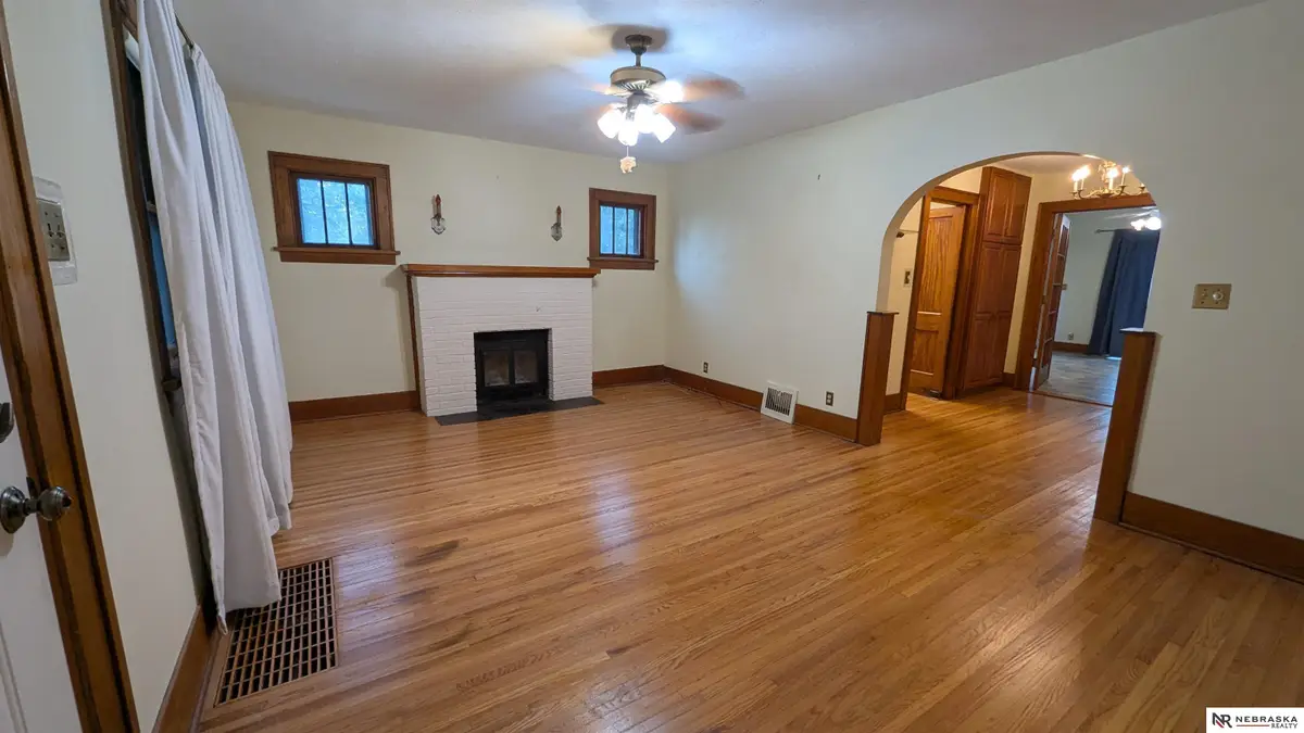 2424 S 33rd Street, Lincoln, NE 68506 - #1
