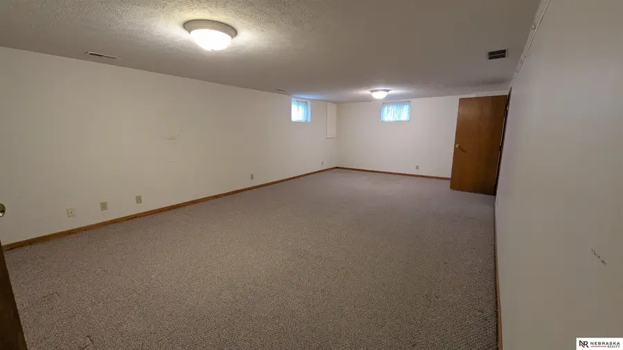2424 S 33rd Street, Lincoln, NE 68506 - #2