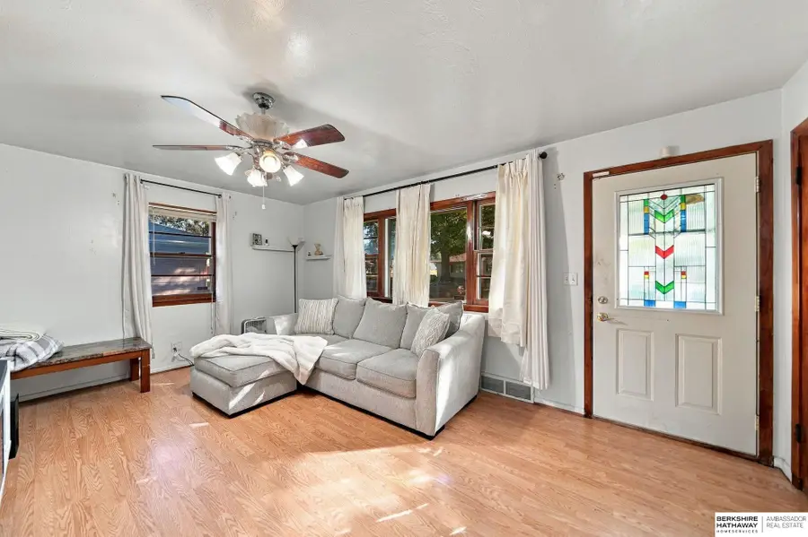 935 Hollywood Avenue, Lincoln, NE 68504 - #3