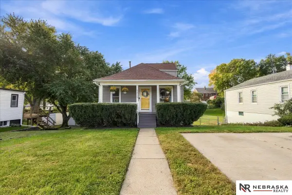 5825 Erskine Street, Omaha, NE 68104