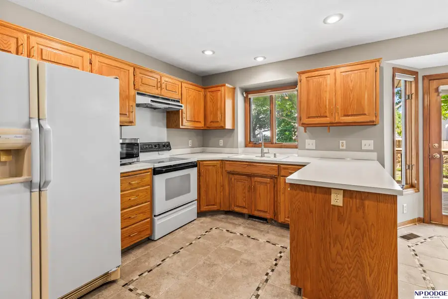 13512 Sahler Street, Omaha, NE 68164 - #2