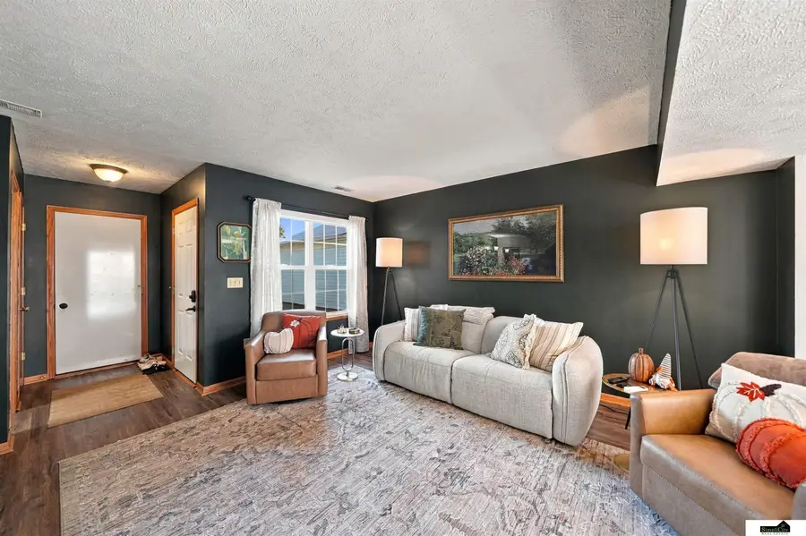 406 W Todd Circle, Lincoln, NE 68528 - #3