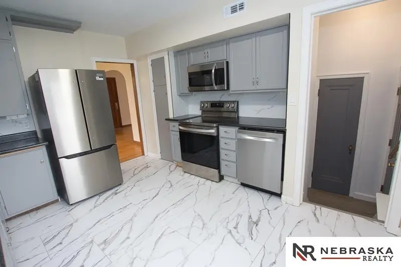 4243 N 60th Street, Lincoln, NE 68507 - #3