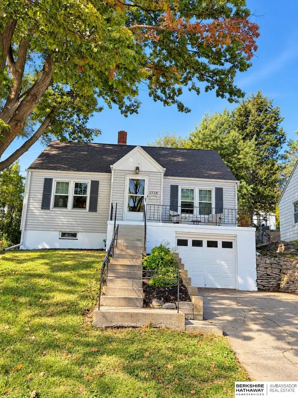 1328 S 51 Avenue, Omaha, NE 68106