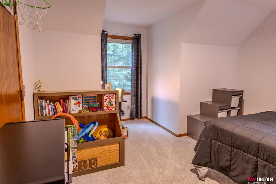8121 Stockwell Street, Lincoln, NE 68506 - #3