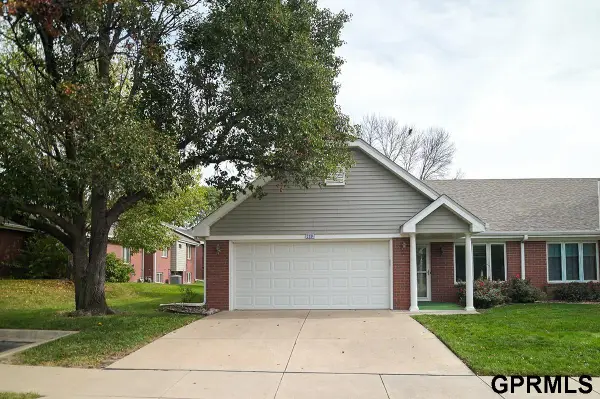 3204 Jamestown Lane, Lincoln, NE 68516