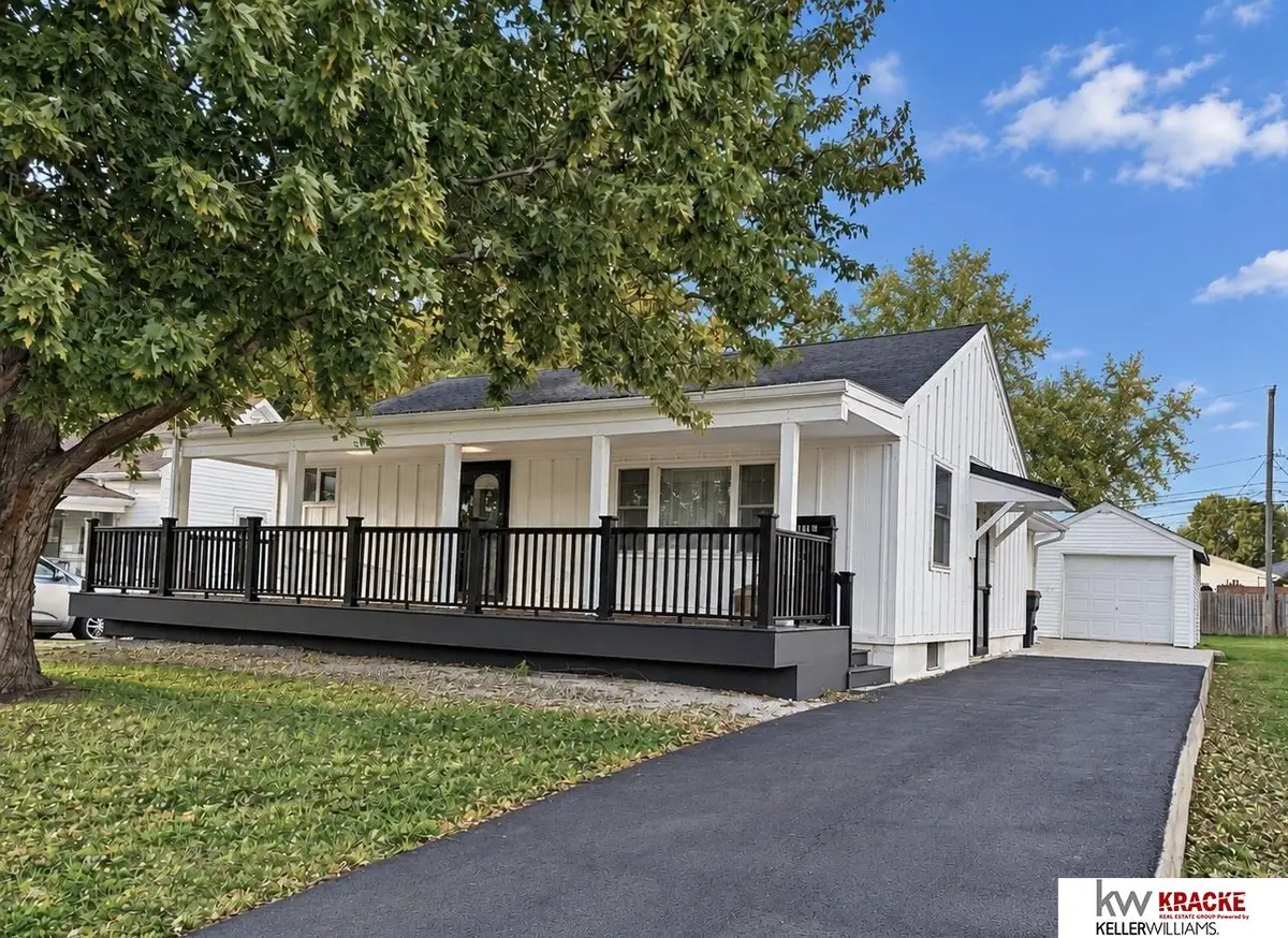 1718 E Court Street, Beatrice, NE 68310 - #1
