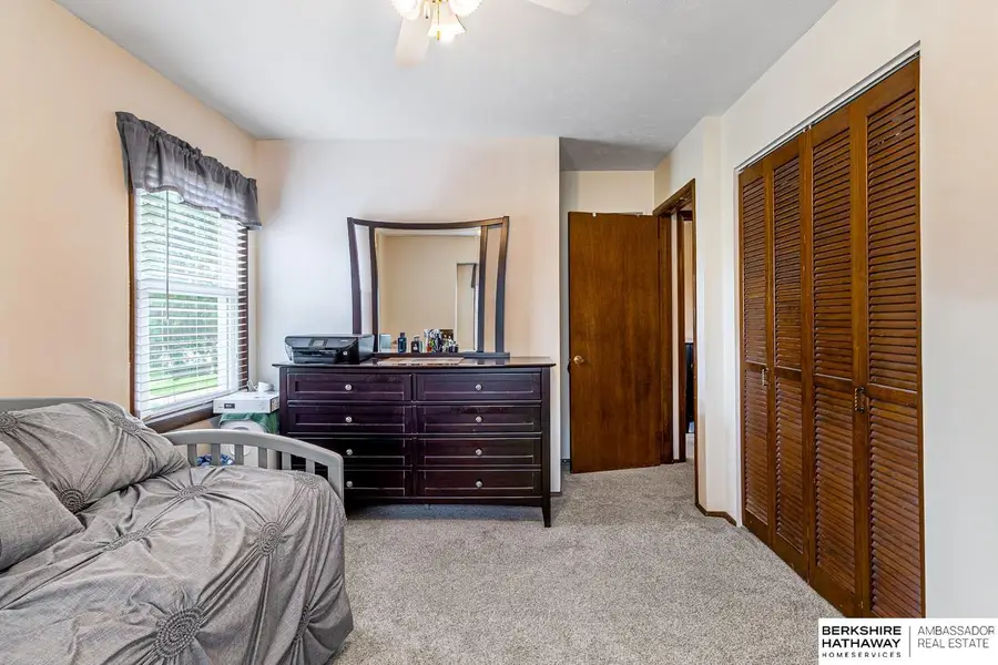 705 Hogan Drive, Papillion, NE 68046 - #3