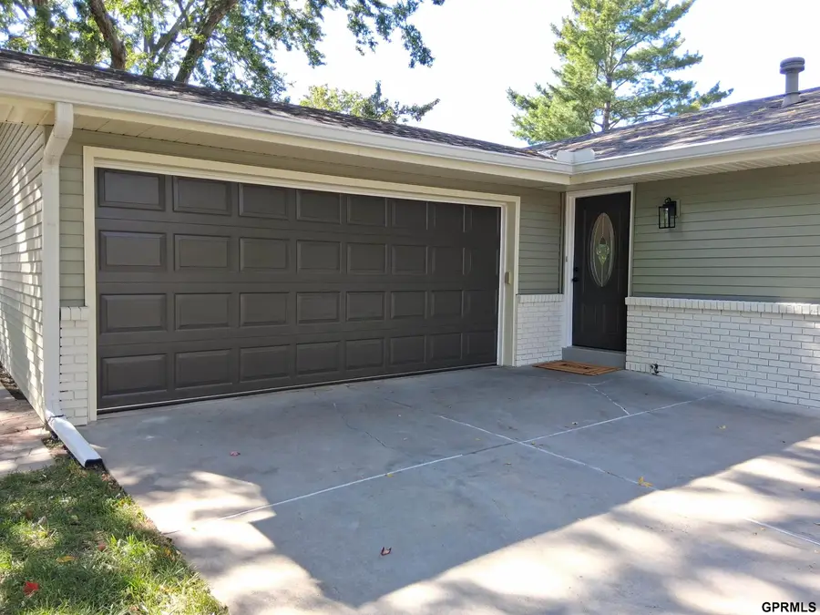6031 Skylark Lane, Lincoln, NE 68516 - #2