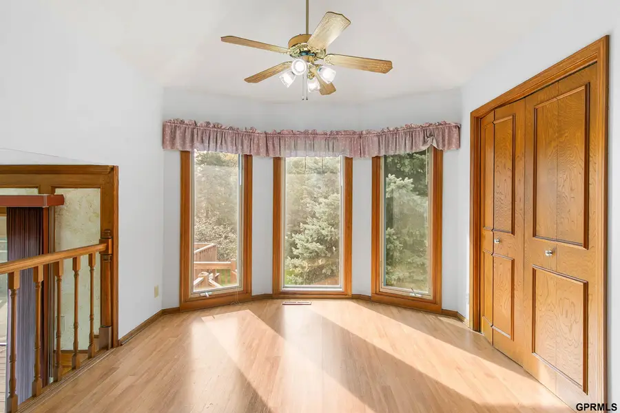 607 Lasalle Circle, Bellevue, NE 68005 - #2
