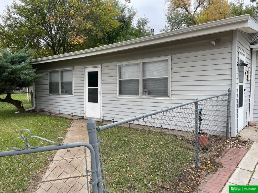 1070 E 32nd Street, Fremont, NE 68025 - #2