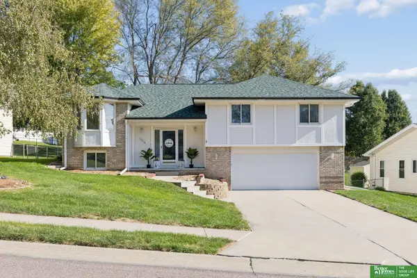 1014 Haverford Drive, Papillion, NE 68046