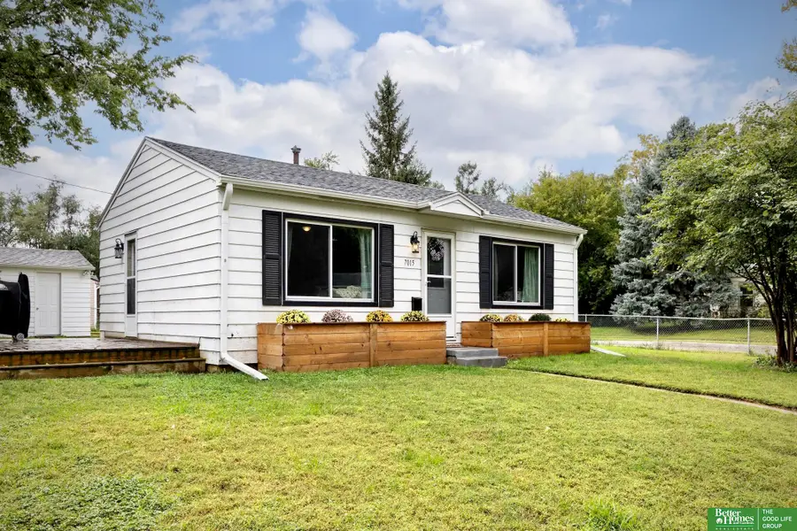 7015 Josephine Street, La Vista, NE 68128 - #2