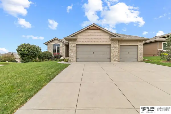 9803 S 68th Street, Papillion, NE 68133