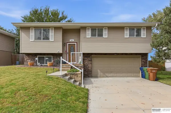 902 Evergreen Avenue, Bellevue, NE 68005