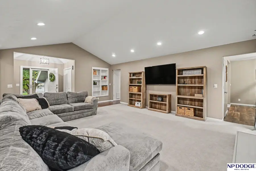15827 Leavenworth Street, Omaha, NE 68118 - #2