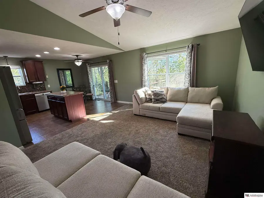 19611 Ridgeway Road, Plattsmouth, NE 68048 - #2