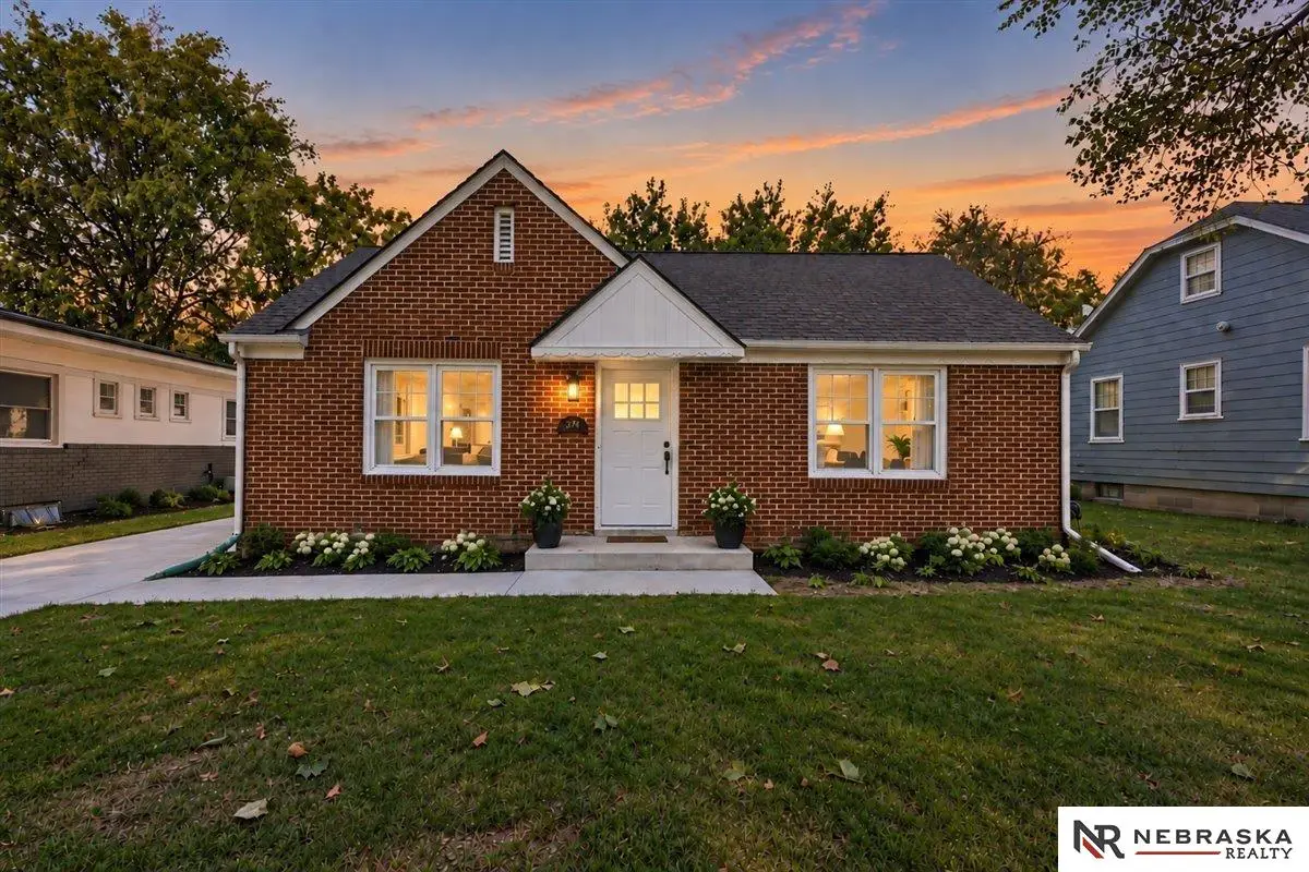 3744 Everett Street, Lincoln, NE 68506 - #1