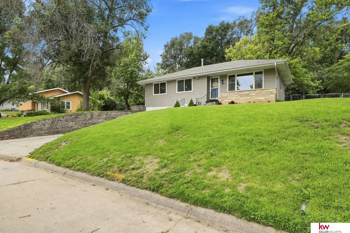 222 Pickardy Lane, Council Bluffs, IA 51503 - #1