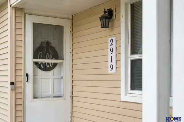 2919 S 37th Street, Lincoln, NE 68506