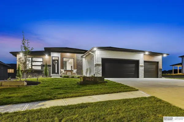 3652 S 218th Avenue, Elkhorn, NE 68022