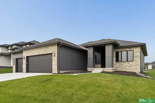 3321 S 212th Street, Elkhorn, NE 68022