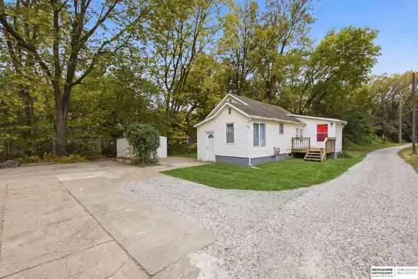 1011 1/2 K Street, Tekamah, NE 68061