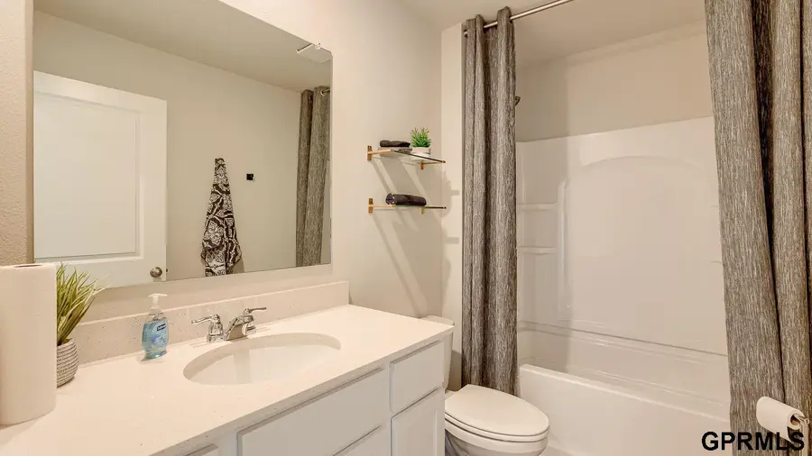 10610 Bearcreek Drive, Papillion, NE 68046 - #3