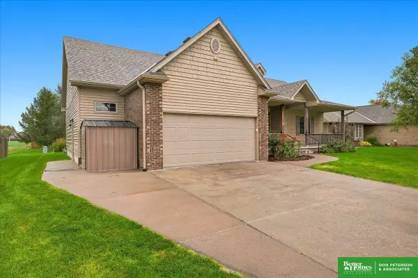 3024 Peterson Avenue, Fremont, NE 68025
