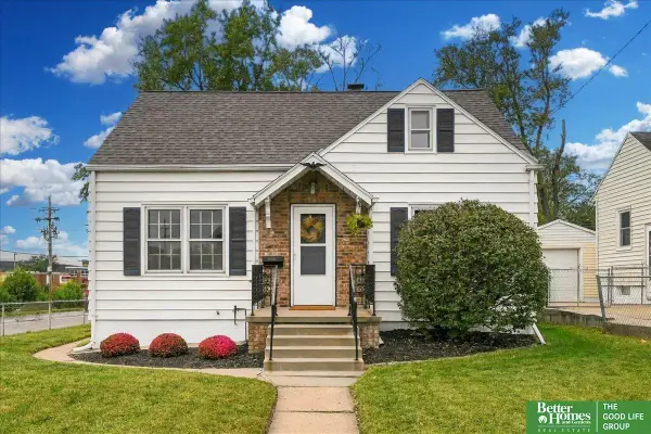 2152 S 62nd Street, Omaha, NE 68106