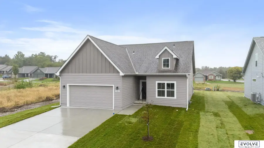 920 Arlene Circle, Papillion, NE 68046 - #3