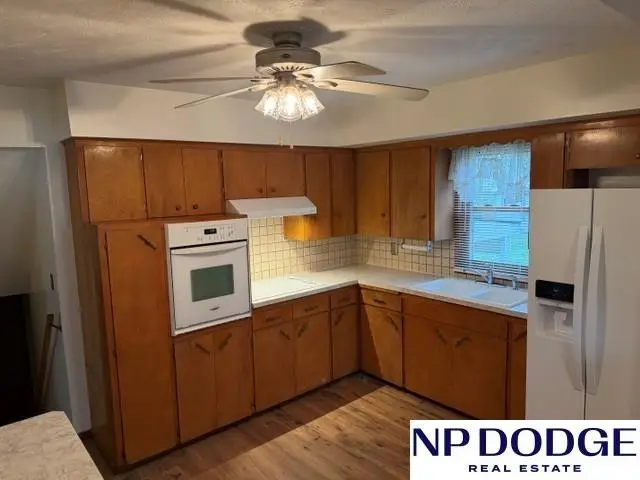 8616 Park View Boulevard, La Vista, NE 68128 - #2