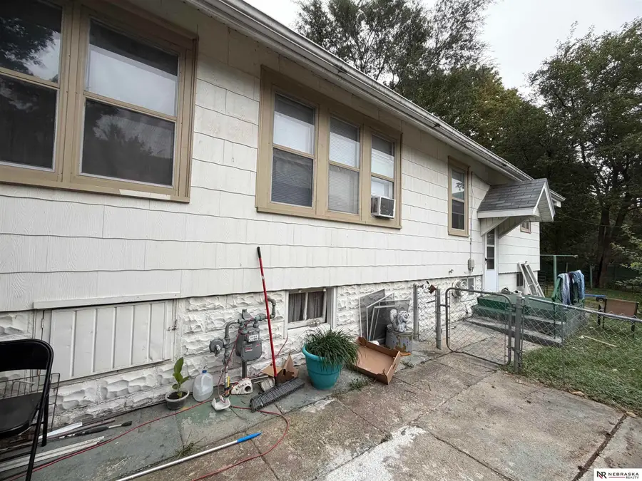 1406 B Street, Omaha, NE 68108 - #2