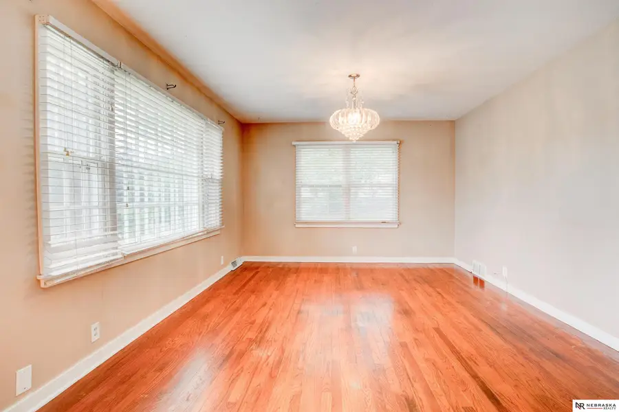 5606 Mary Street, Omaha, NE 68152 - #2