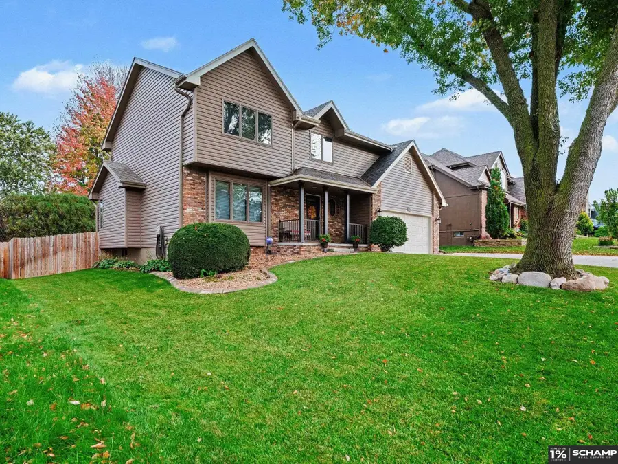 819 Valentine Lane, Papillion, NE 68046 - #2