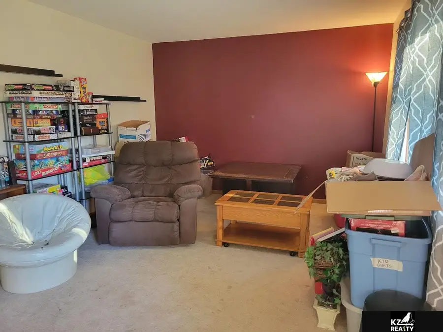 5800 Cedarwood Drive, Lincoln, NE 68506 - #3
