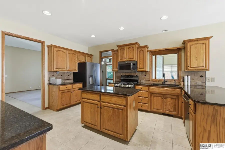 8010 S 93rd Street, La Vista, NE 68128 - #2