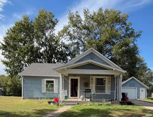 611 7th Street, Deshler, NE 68340