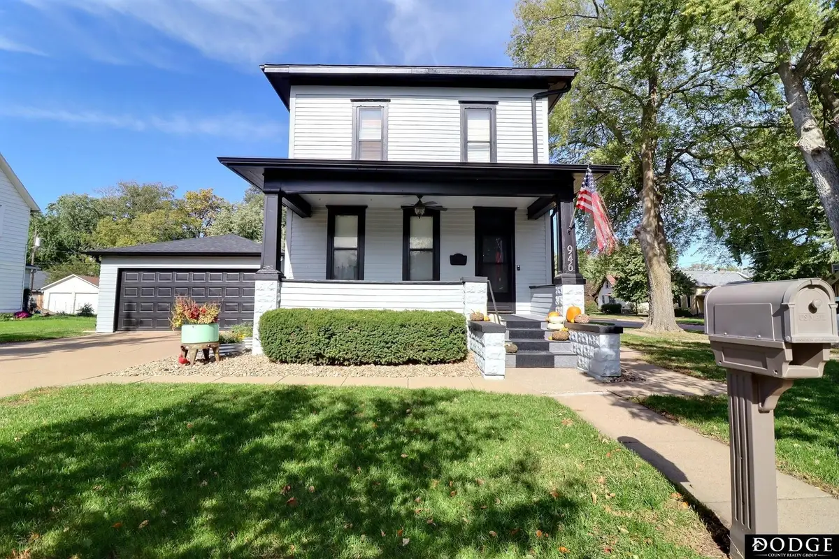 946 E 6th Street, Fremont, NE 68025 - #1