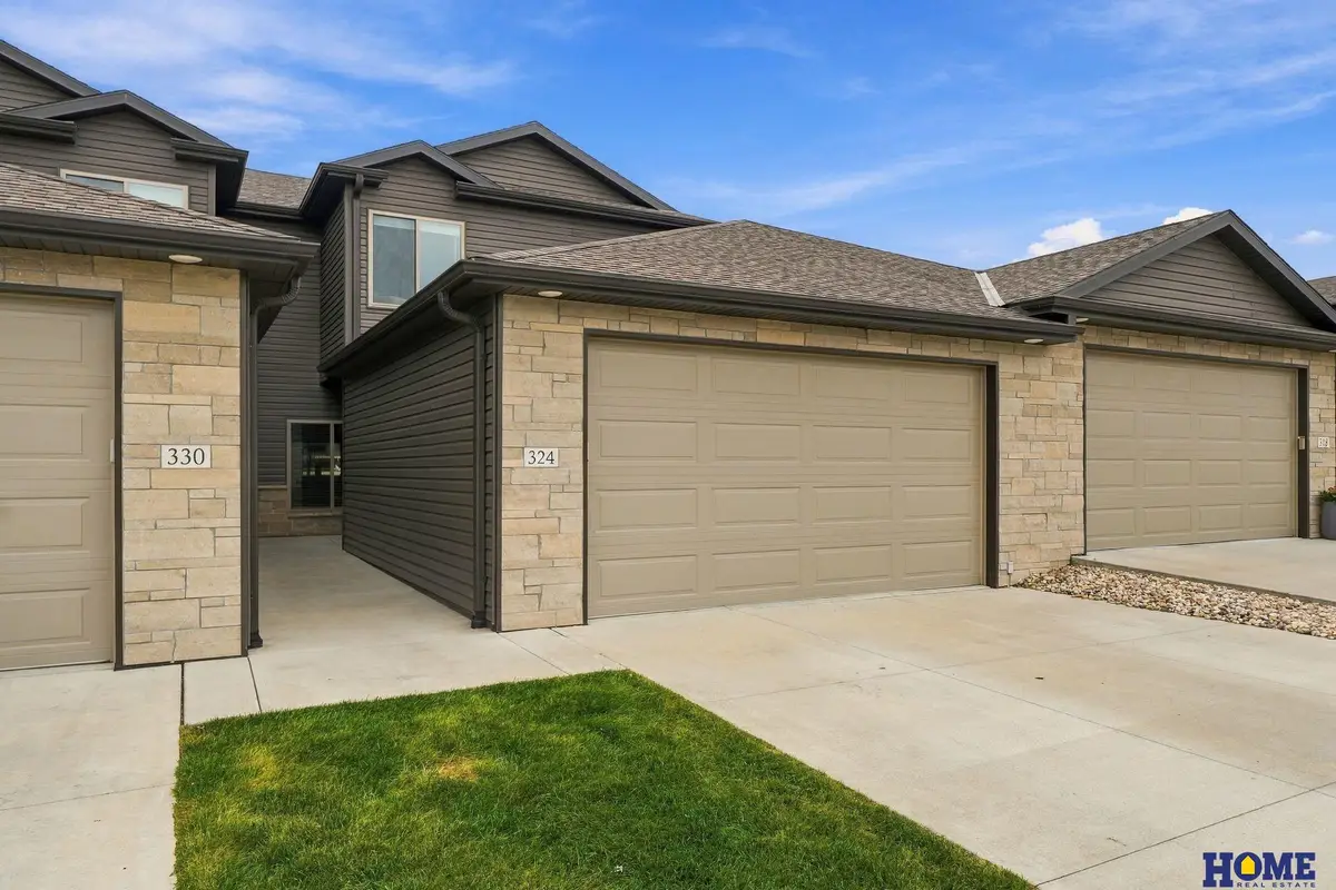 324 Half Moon Drive, Lincoln, NE 68527 - #1