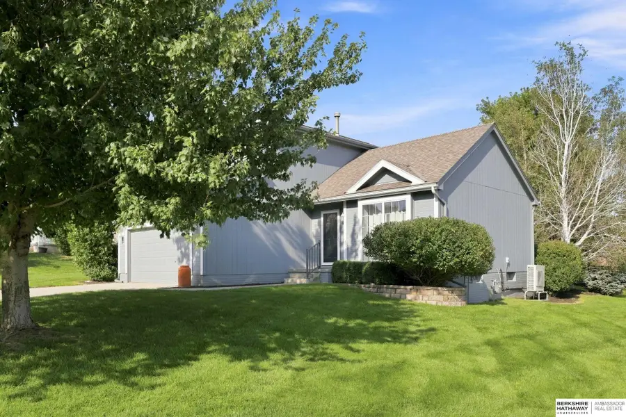 1711 Southview Drive, Papillion, NE 68046 - #3