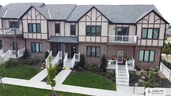 7159 Kentwell Lane, Lincoln, NE 68516