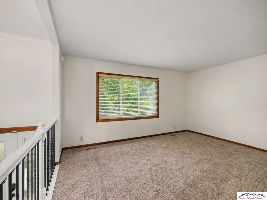 8712 Monroe Street, Ralston, NE 68127 - #3