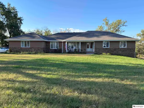 15510 S 63rd Street, Papillion, NE 68133