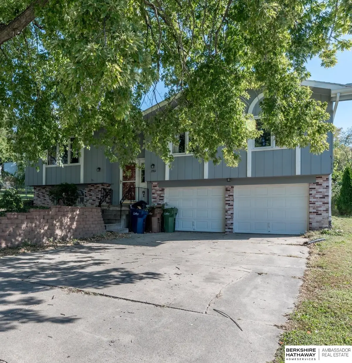 2801 Mars Circle, Bellevue, NE 68005 - #1