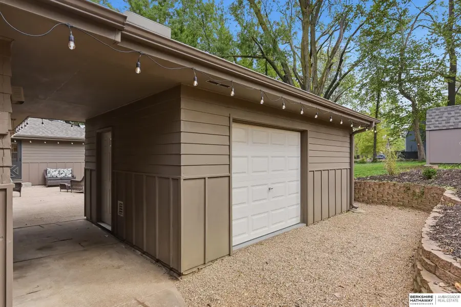 4115 N Post Road, Omaha, NE 68112 - #2