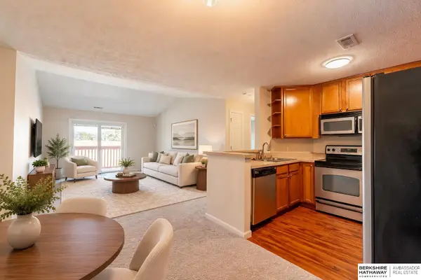 5016 California Street #10, Omaha, NE 68132