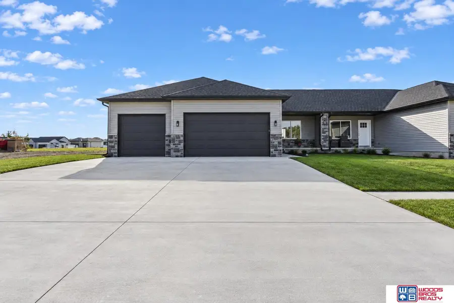 9429 S 82nd Street, Lincoln, NE 68516 - #2