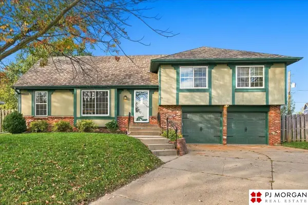 9732 Jaynes Circle, Omaha, NE 68134